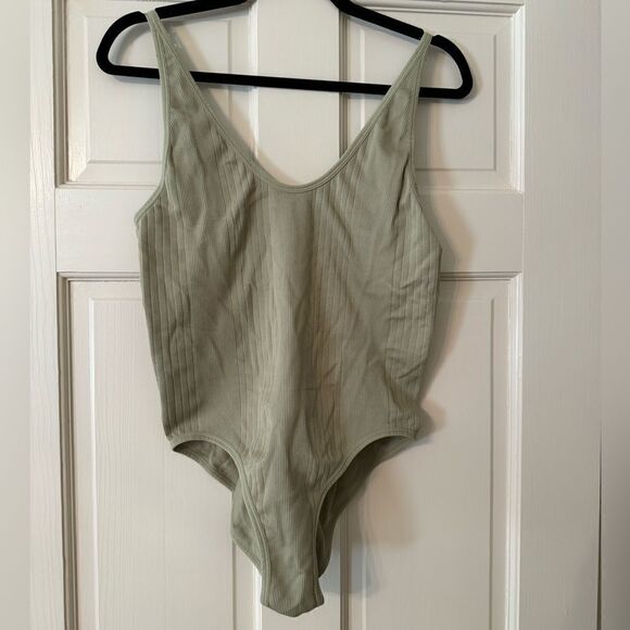 Women’s Aerie Tank Ribbed Body Suit L - Picture 1 of 4